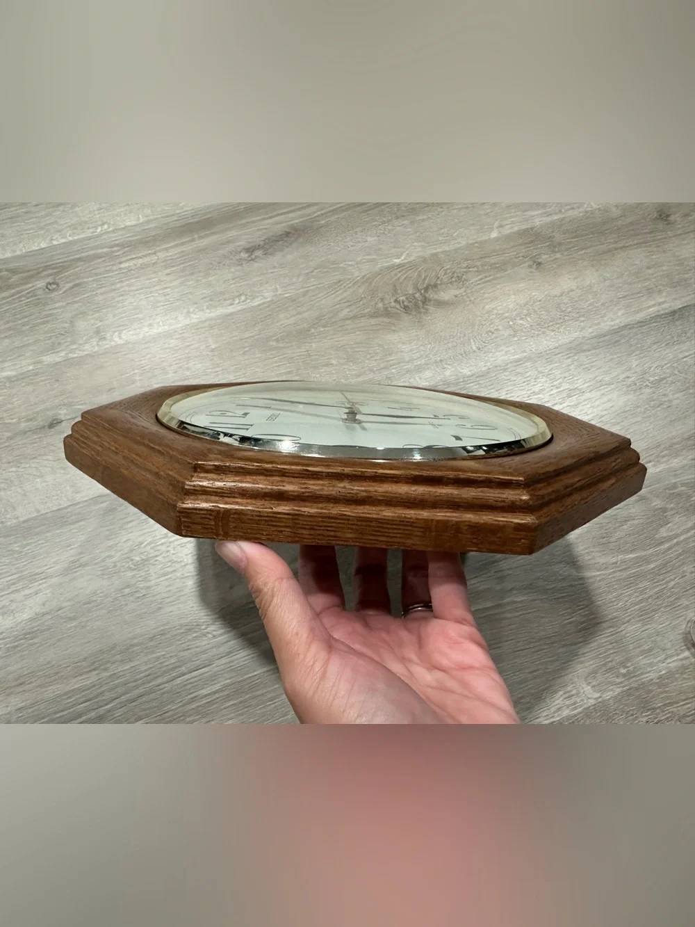 CH176 SEIKO 12 Inch Octagonal Solid Oak Wall Clock Tested And Works